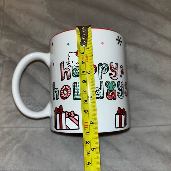 Happy Holidays Hello Kitty Mug - Picture 12 of 12
